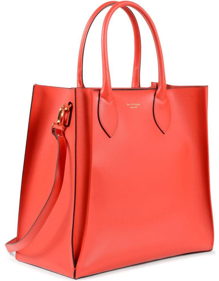 Dee Holdall Tote - A Timeless Elegance