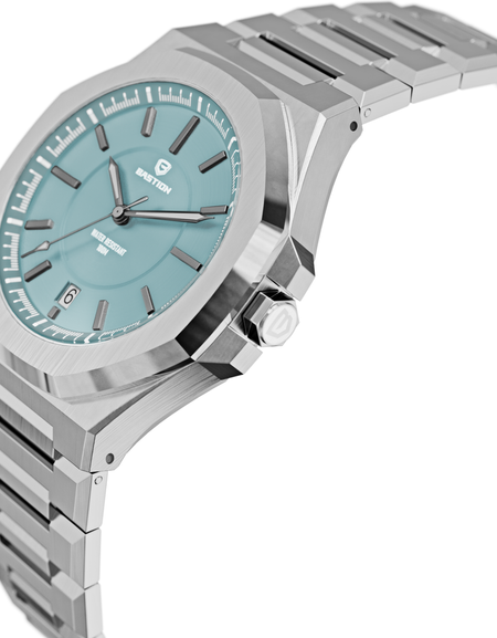 NOMAD Stainless Steel Automatic 42mm Watch - A Luxurious Timepiece for the Discerning Traveller