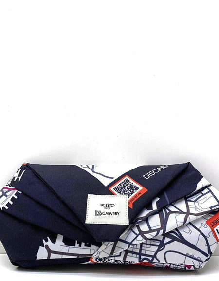 DiSCARVERY Regents Clutch: A Luxurious Evening Essential