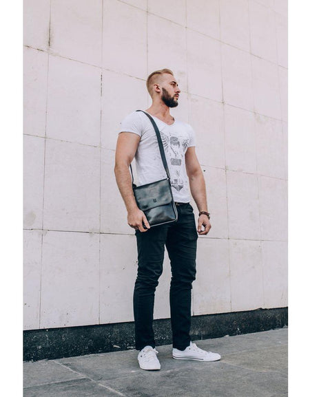 Custom Crossbody Leather Bag Men – Elegant Leather Accessory for Special Occasions