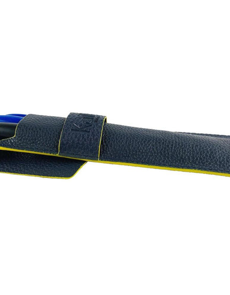 K0028DB | Custodia per Penne in Vera Pelle pieno fiore, grana dollaro - Colore Blu con bordi Gialli - Dimensioni: cm 4,5 x 16,5 x 1 - Confezione: Sacchetto Tnt-1