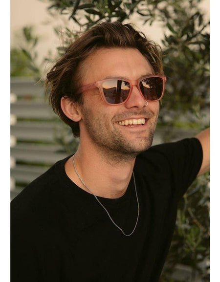 MOOD Wayfarer V2 - Cherry - Red - Unisex Sunglasses