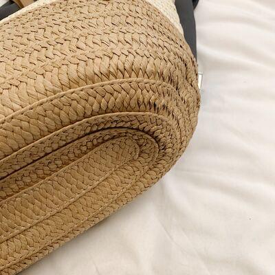 Contrast Straw Braided Handbag - A Luxurious Accessory