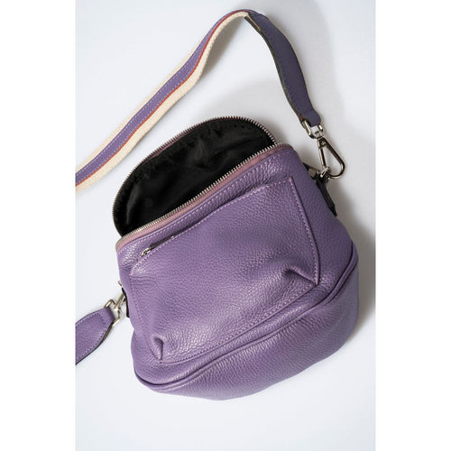 Load image into Gallery viewer, DARINA VERDE Designer Italian Handbag
