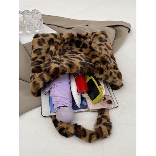 Load image into Gallery viewer, Leopard Fluff Handbag with Zip - A Touch of Opulence
