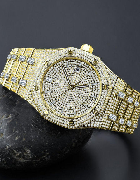 MAVERICK Steel Watch - A Luxurious Timepiece of Adventure and Elegance