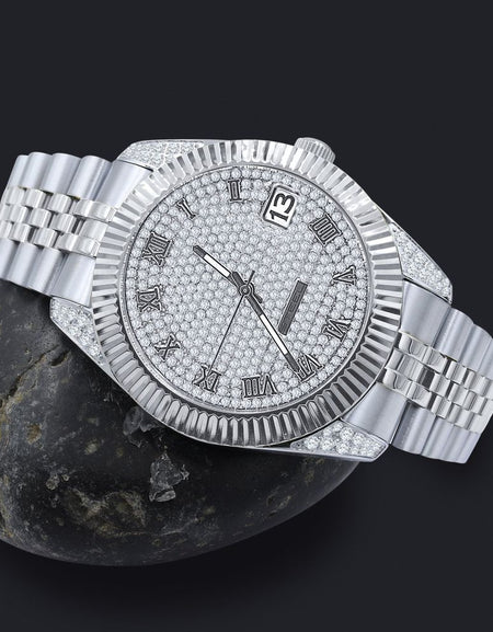 PEART Steel Timepiece - A Luxurious Accessory for the Discerning Individual