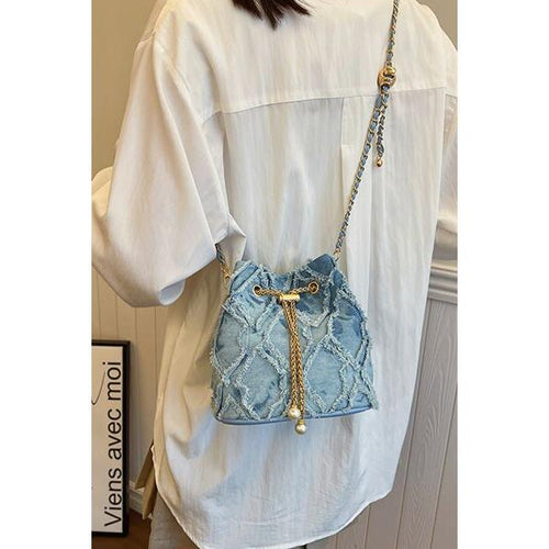 Load image into Gallery viewer, Chain Drawstring Raw Edge Denim Bucket Bag
