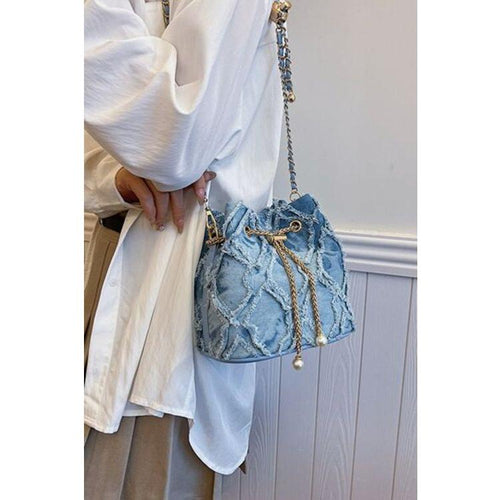 Load image into Gallery viewer, Chain Drawstring Raw Edge Denim Bucket Bag
