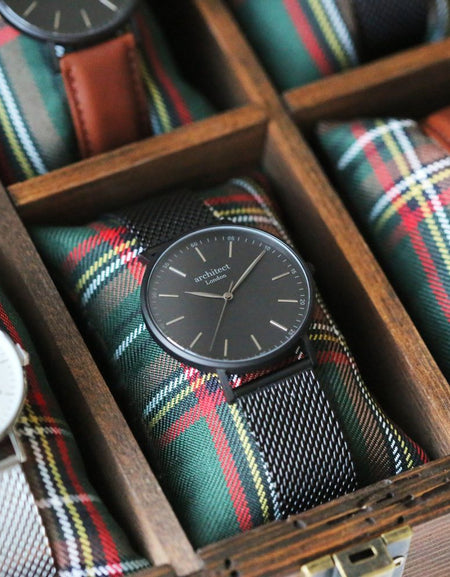 Modern Font Engraving - Men's Minimalist Watch + Pitch Black Mesh