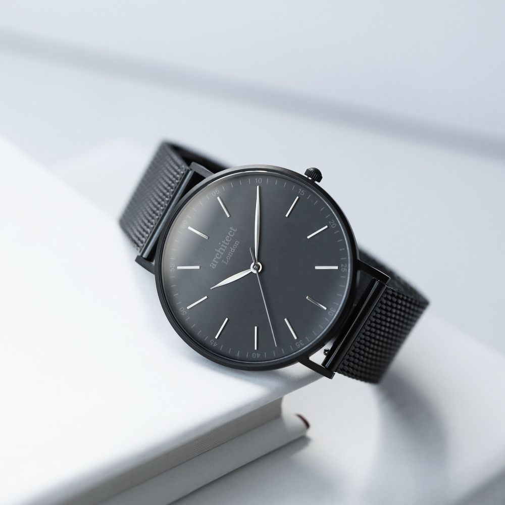 Handwriting Engraving - Men's Minimalist Watch + Pitch Black Mesh