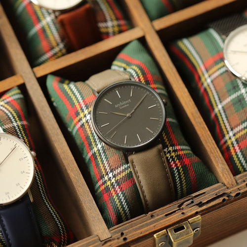 Load image into Gallery viewer, Handwriting Engraving - Men's Minimalist Watch + Urban Grey Strap
