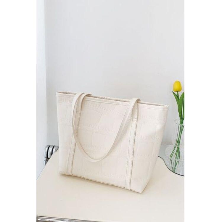 Luxurious Textured PU Leather Handbag