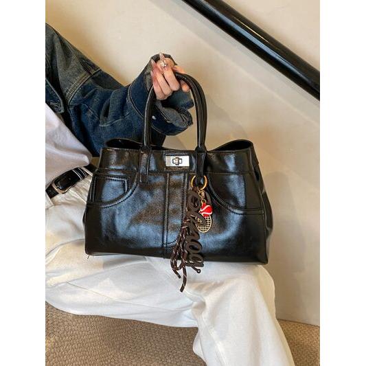 Luxurious PU Leather Handbag with Pendant