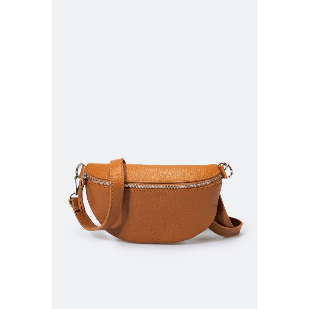 ISLA NERO Detachable Adjustable Belt Handbag - A Touch of Italian Luxury