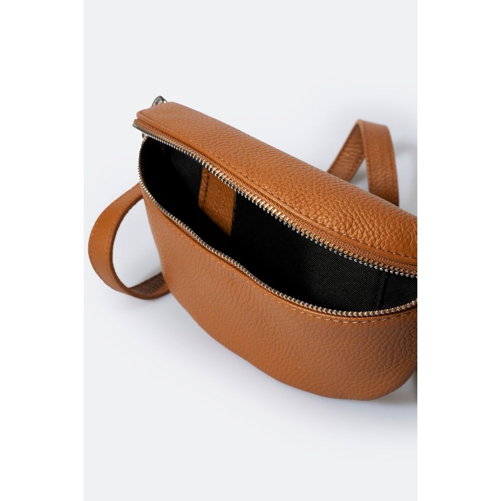 ISLA NERO Detachable Adjustable Belt Handbag - A Touch of Italian Luxury