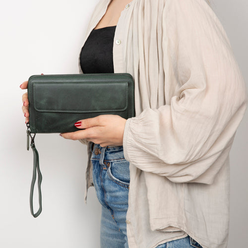 Load image into Gallery viewer, Anchorage Leather Wallet – Phone Holder &amp; 12 Card Slots-4
