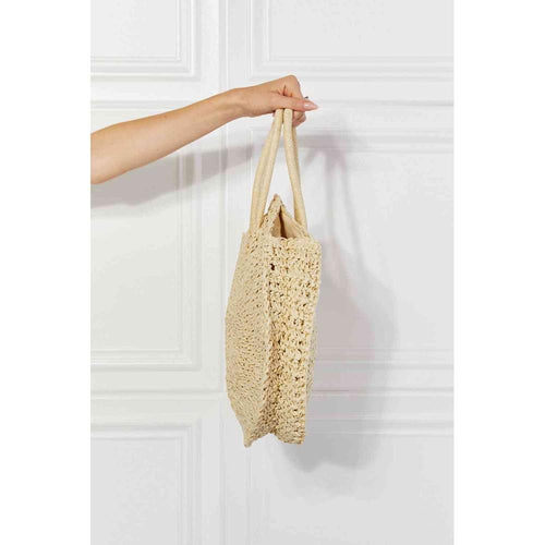 Load image into Gallery viewer, Justin Taylor Beach Date Straw Rattan Handbag in Ivory
