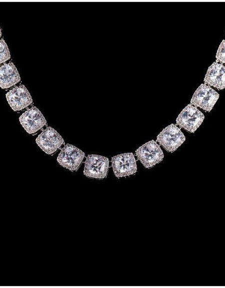 SHOWY Square Tennis Chain: A Statement of Elegance