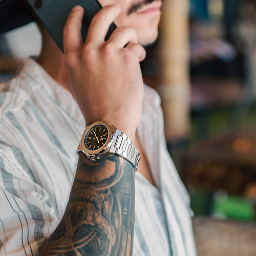 Load image into Gallery viewer, NOMAD - Stainless Steel Automatic 42mm Watch: A Statement of Elegance and Precision
