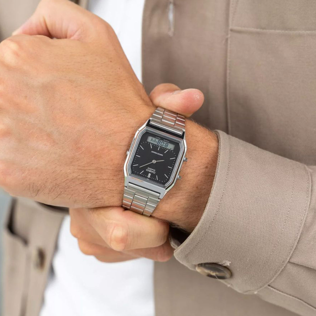 CASIO VINTAGE Mod. EDGY COLLECTION SUNRAY DIAL - BLACK-1