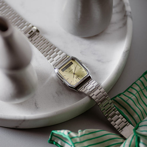Load image into Gallery viewer, CASIO VINTAGE Mod. EDGY COLLECTION SUNRAY DIAL - GREEN LEMON-6
