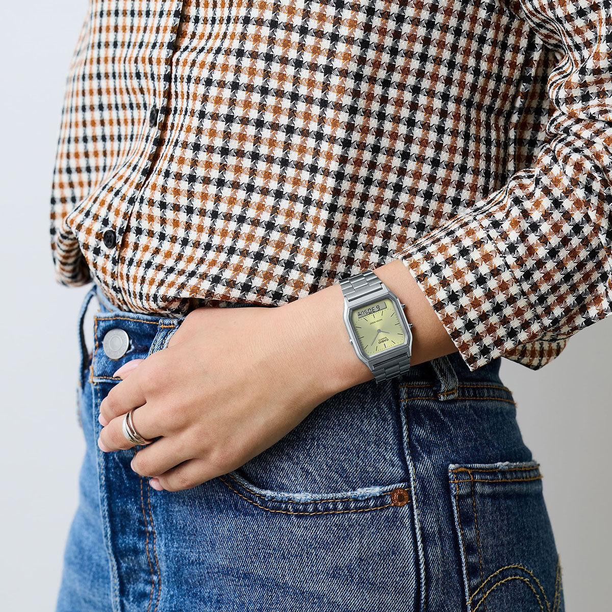 CASIO VINTAGE Mod. EDGY COLLECTION SUNRAY DIAL - GREEN LEMON-7