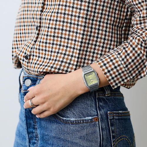 Load image into Gallery viewer, CASIO VINTAGE Mod. EDGY COLLECTION SUNRAY DIAL - GREEN LEMON-3
