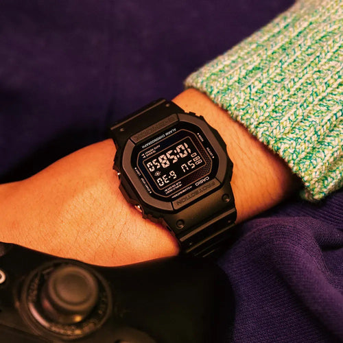 Load image into Gallery viewer, CASIO G-SHOCK Mod. THE ORIGIN - RAINBOW BRICK WALL SERIE-3
