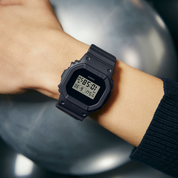 CASIO MOD. DWE-5657RE-1ER-9