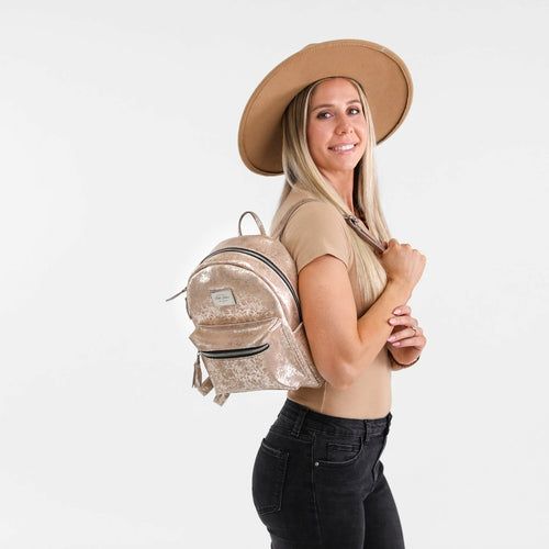 Load image into Gallery viewer, Leather Backpack
