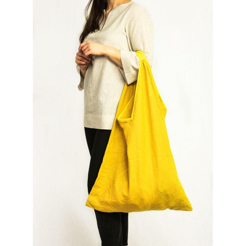 Load image into Gallery viewer, Lemon linen triangle bag
