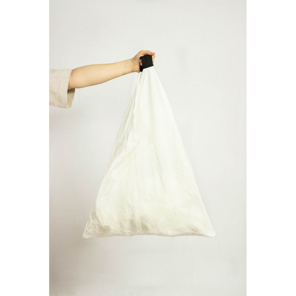 White linen triangle bag