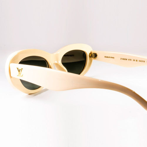 Load image into Gallery viewer, LV Fame Oval Sunglasses
