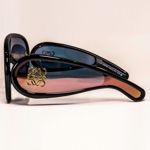 Load image into Gallery viewer, Loewe Wave Mask Sunglasses
