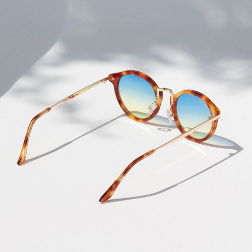 Load image into Gallery viewer, Vintage Raider Deluxe
