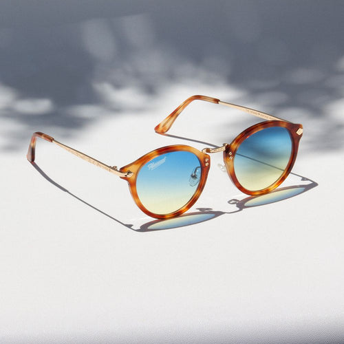 Load image into Gallery viewer, Vintage Raider Deluxe
