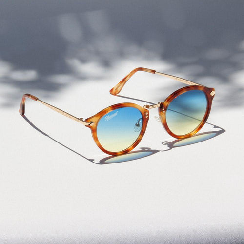 Load image into Gallery viewer, Vintage Raider Deluxe
