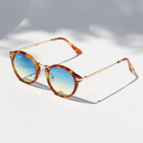 Load image into Gallery viewer, Vintage Raider Deluxe
