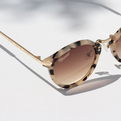 Load image into Gallery viewer, Vintage Raider Deluxe
