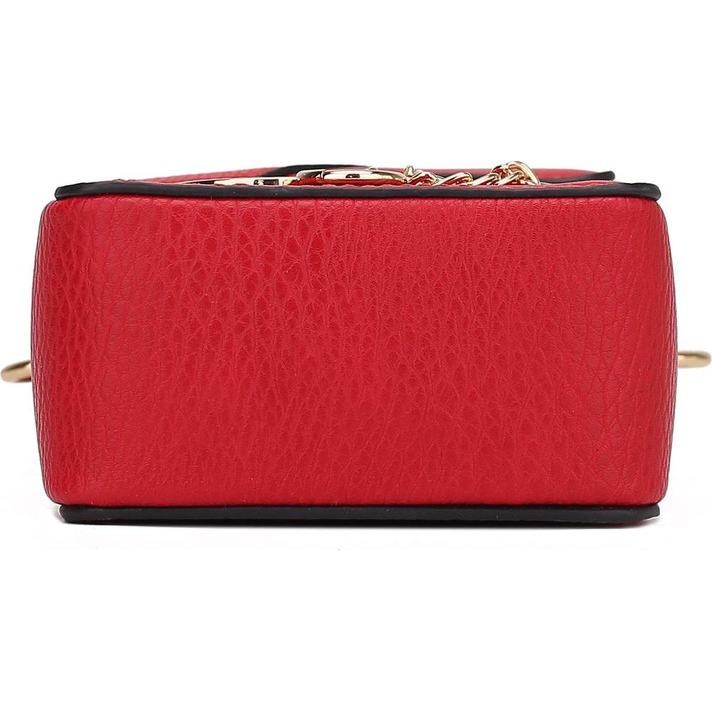 Hannah Crossbody & Wristlet: A Touch of Elegance