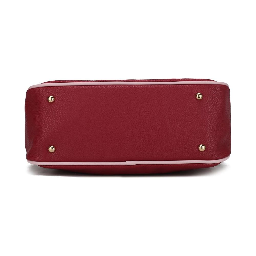 Josie Shoulder Bag – A Luxurious Statement Piece