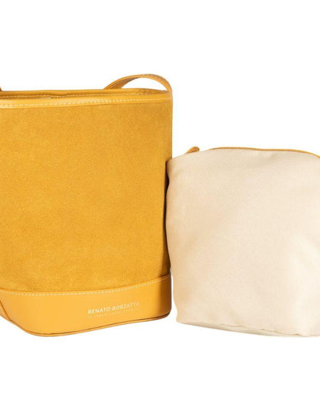 RB1031AR  | Borsa Donna a Secchiello BRENDA in Vera Pelle Made in Italy. Accessori in metallo Oro Lucido - Colore Senape - Dimensioni: cm 25 x 23,5 x 17-1