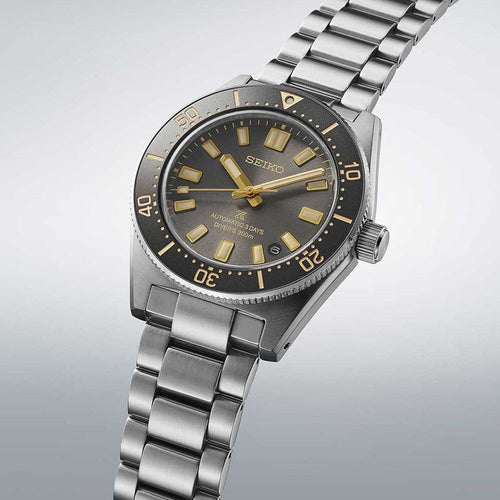 Load image into Gallery viewer, SEIKO PROSPEX Automatic 3 Days Diver&#39;s 300m - Special Edition 100th Seiko Anniversary + Extra Strap-6
