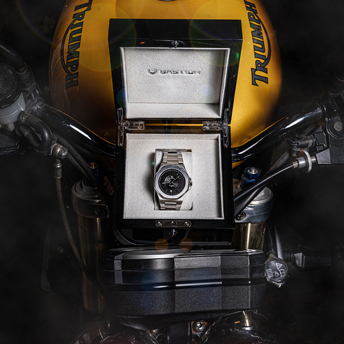 Load image into Gallery viewer, NOMAD - Stainless Steel Automatic 42mm Watch: A Statement of Elegance and Precision
