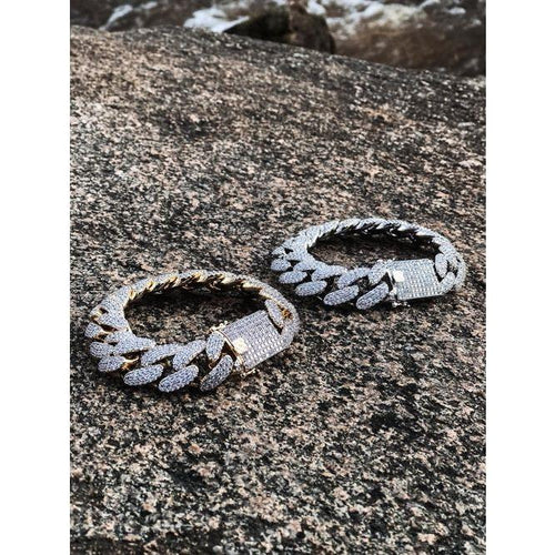 Load image into Gallery viewer, STALLION Cuban Bracelet - Exquisite Solid Cuban Link Design
