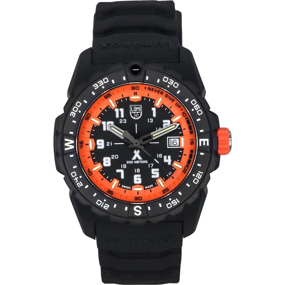 Luminox Bear Grylls Survival Mountain Quartz Diver’s Watch: Exceptional Performance Meets Unmatched Style