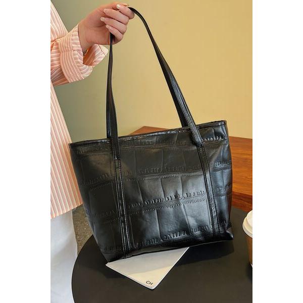 Luxurious Textured PU Leather Handbag