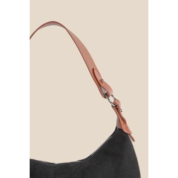 Fame Middle Stitch Zipper Handbag - A Touch of Elegance