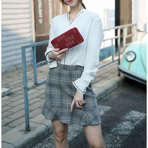 Load image into Gallery viewer, Hofstra M Signature Wallet Wristlet
